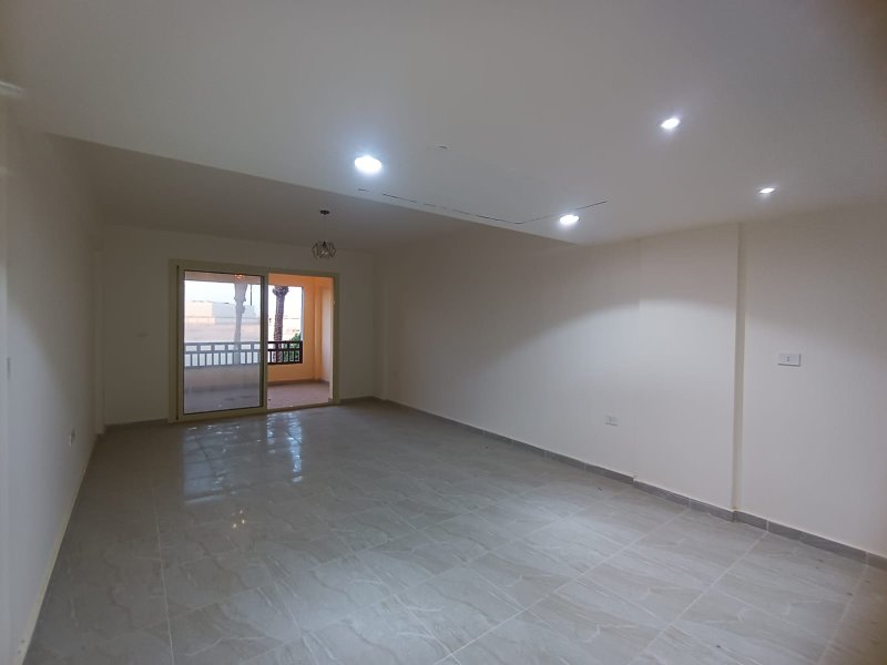 Modern Main Street View apartment – Port Ghalib