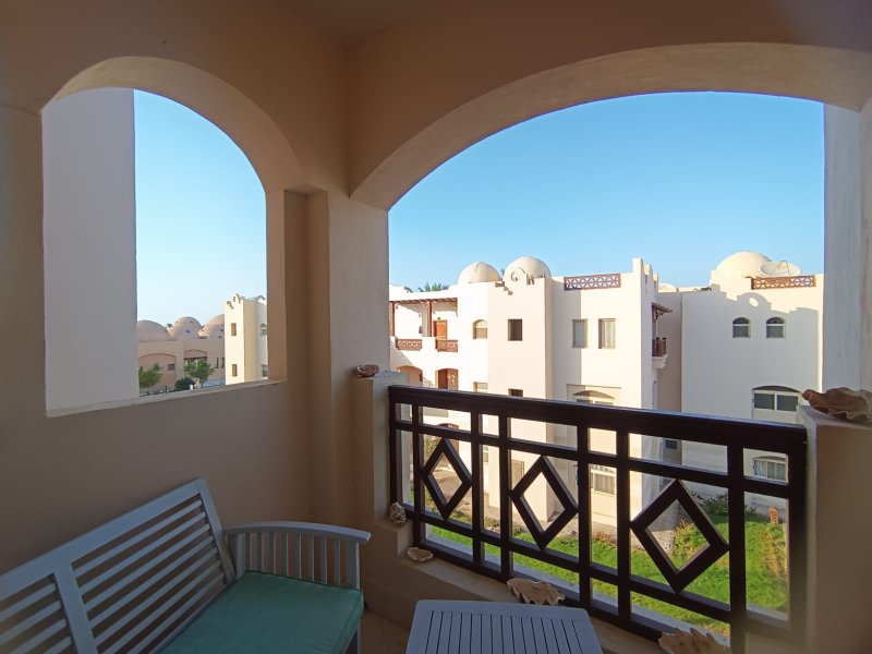One-Bedroom Apartment with Balcony